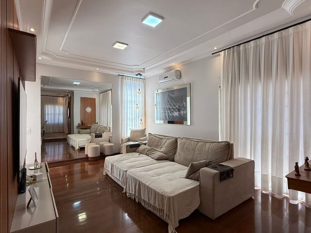 Casa com 420m² 3 quartos e 2 banheiros, à venda, no bairro Residencial Paraíso em Franca