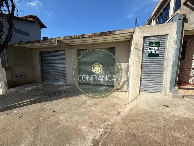 Casa 2 quartos e 1 banheiro, para alugar, no bairro Jardim Vitória em Belo Horizonte
