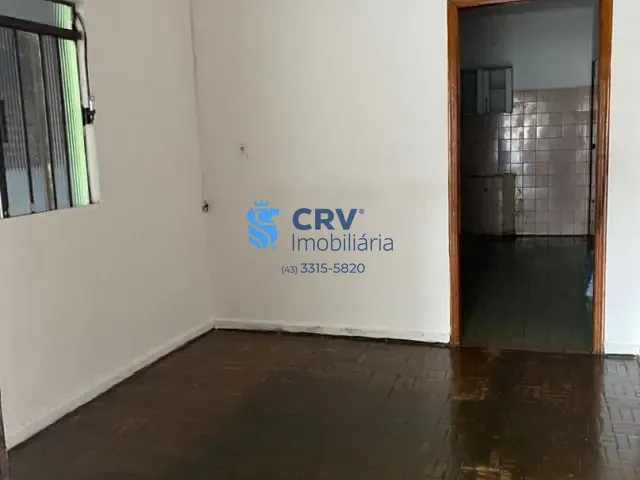 Casa com 325m² 2 quartos e 1 banheiro, para alugar, no bairro Brasília em Londrina