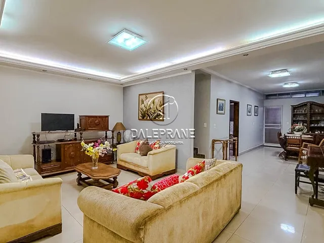 Casa com 302m² 4 quartos e 4 banheiros, à venda, no bairro Núcleo Bandeirante em Brasília
