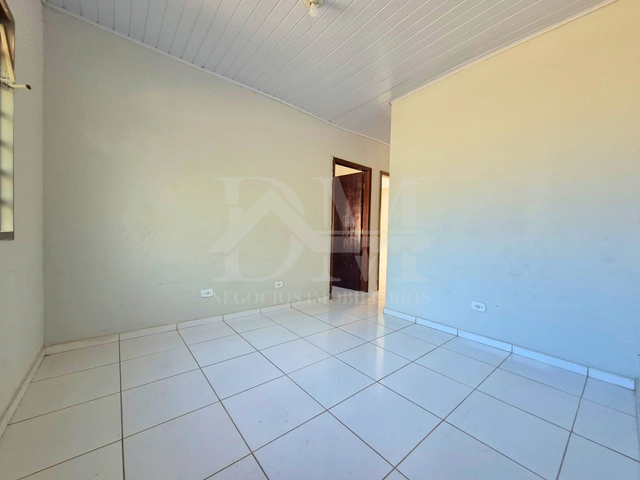 Casa 2 quartos e 1 banheiro, à venda, no bairro Jardim Nossa Senhora de Fátima em Jaguariaíva