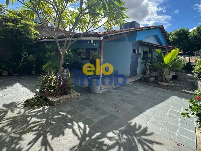 Casa 3 quartos e 2 banheiros, à venda, no bairro Deputado José Antônio Liberato em Caruaru