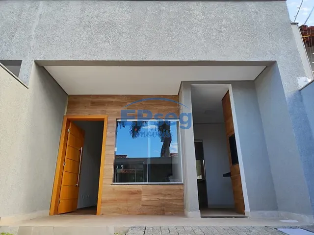 Casa com 125m² 3 quartos e 2 banheiros, à venda, no bairro Jardim Belo Horizonte em Londrina