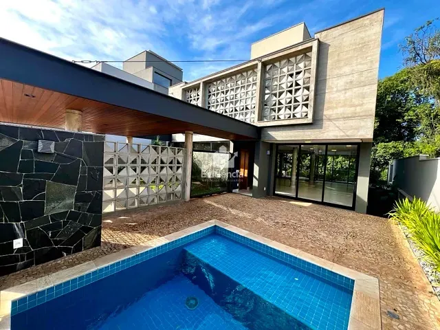 Casa com 390m² 4 quartos e 4 banheiros, à venda, no bairro Vivendas do Arvoredo em Londrina