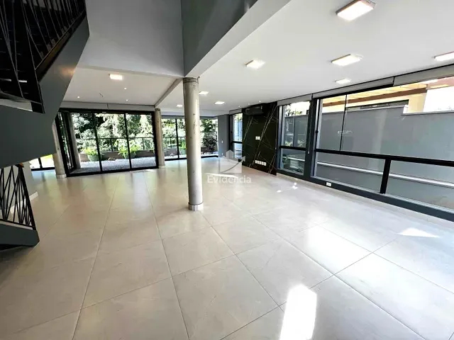 Casa com 390m² 4 quartos e 4 banheiros, à venda, no bairro Vivendas do Arvoredo em Londrina