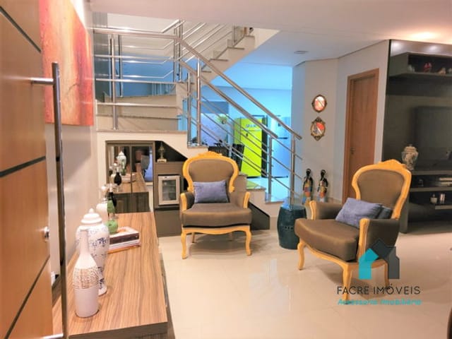 Casa com 230m² 3 quartos e 4 banheiros, à venda, no bairro Santa Cruz II em Cuiabá