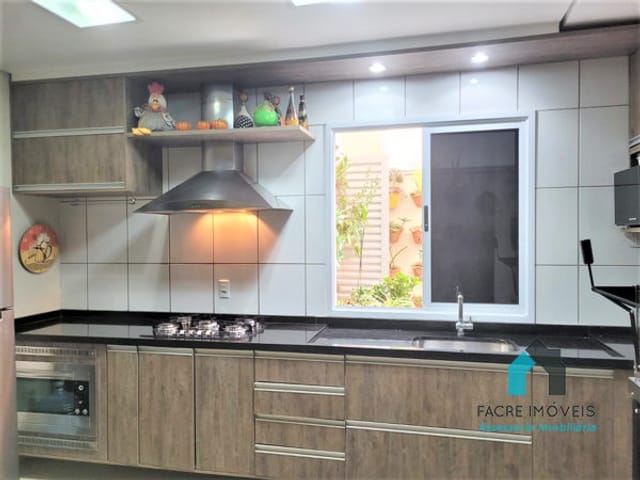Casa com 230m² 3 quartos e 4 banheiros, à venda, no bairro Santa Cruz II em Cuiabá