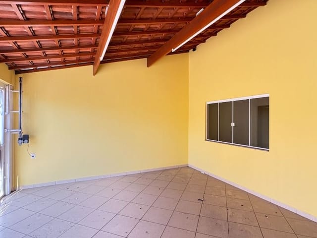 Casa 3 quartos e 1 banheiro, para alugar, no bairro Centro em Tatuí