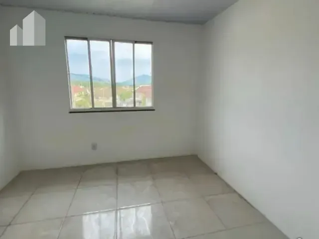 Casa com 55m² 2 quartos e 1 banheiro, à venda, no bairro Campo Alegre em Nova Iguaçu