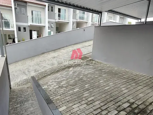Casa 2 quartos e 3 banheiros, para alugar, no bairro Itoupava Norte em Blumenau