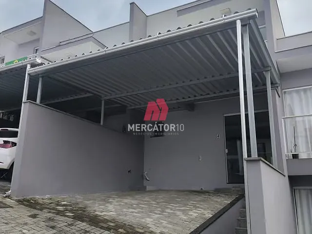 Casa 2 quartos e 3 banheiros, para alugar, no bairro Itoupava Norte em Blumenau
