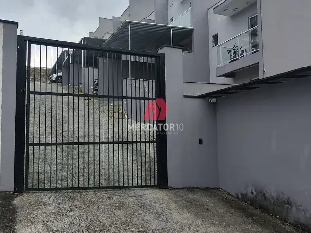 Casa 2 quartos e 3 banheiros, para alugar, no bairro Itoupava Norte em Blumenau
