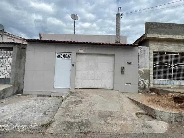 Casa 3 quartos e 1 banheiro, à venda, no bairro Tancredo Neves II em Paulo Afonso