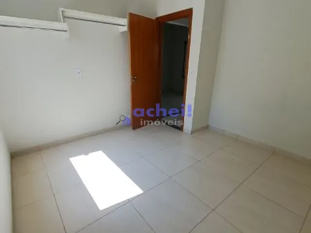 Casa 2 quartos e 2 banheiros, para alugar, no bairro Jardim Residencial Sunflower em Rondonópolis