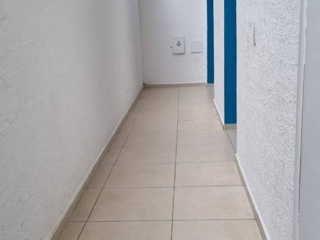 Casa à venda ou para alugar, no bairro Jardim Pitangueiras I em Jundiaí