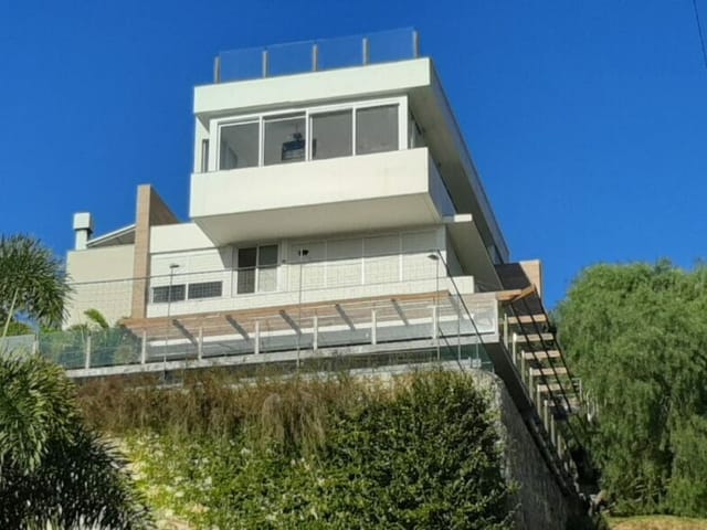 Casa com 800m² 5 quartos e 6 banheiros, à venda, no bairro Santo Antônio de Lisboa em Florianópolis