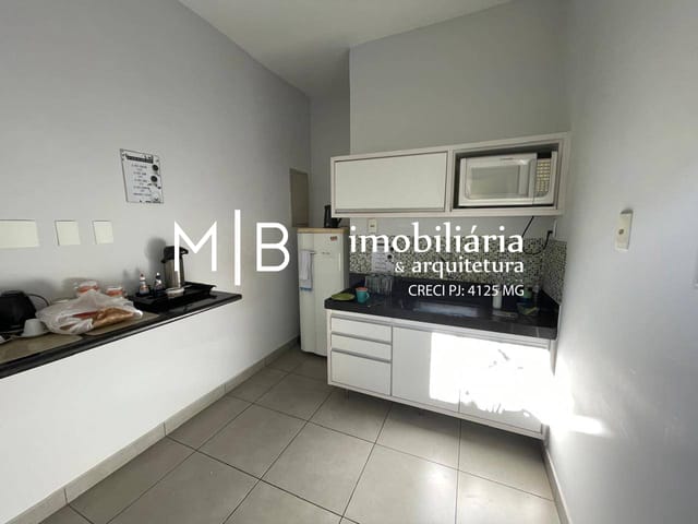 Casa 5 quartos e 3 banheiros, à venda, no bairro CENTRO em CATAGUASES