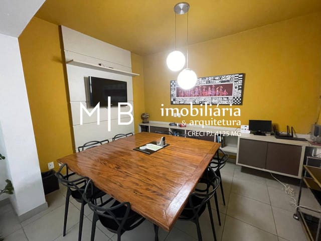 Casa 5 quartos e 3 banheiros, à venda, no bairro CENTRO em CATAGUASES