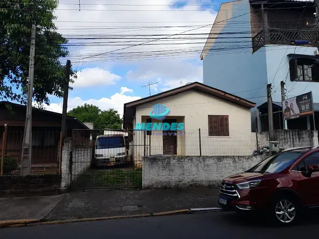 Casa com 300m² 2 quartos e 1 banheiro, à venda, no bairro Marrocos em Gravataí