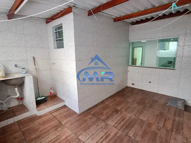 Casa 2 quartos e 1 banheiro, para alugar, no bairro Limoeiro em São Paulo