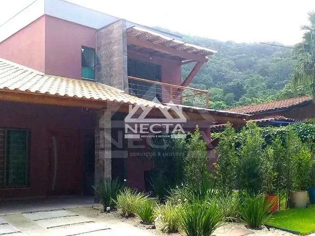 Casa com 263m² 3 quartos e 4 banheiros, à venda, no bairro MARTIM DE SA em Caraguatatuba