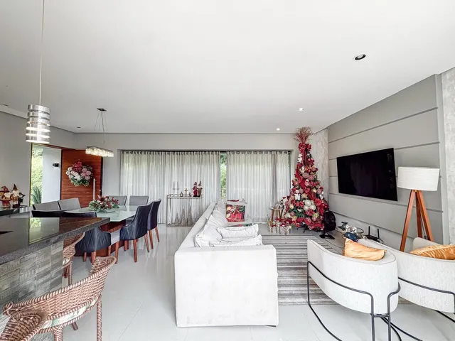 Casa com 10m² 3 quartos e 3 banheiros, à venda, no bairro Esperança em Londrina