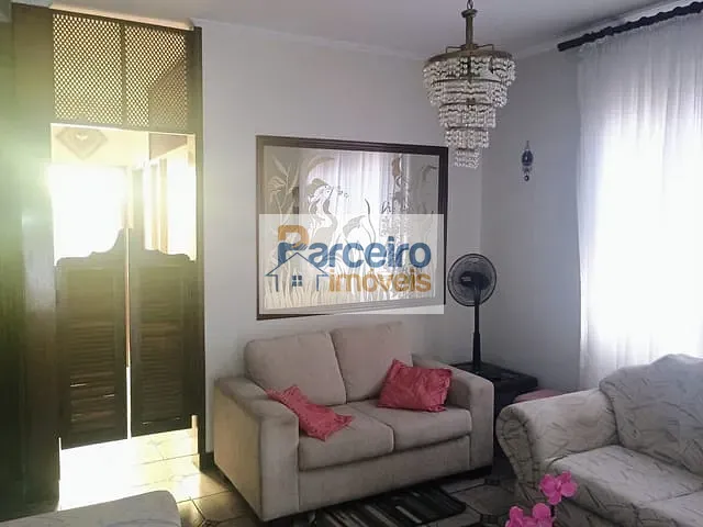 Casa com 184m² 3 quartos e 2 banheiros, à venda ou para alugar, no bairro Vila Matilde em São Paulo