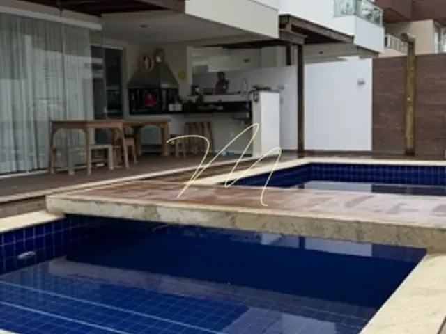 Casa 3 quartos e 5 banheiros, à venda, no bairro Nossa Senhora da Vitória em Ilhéus