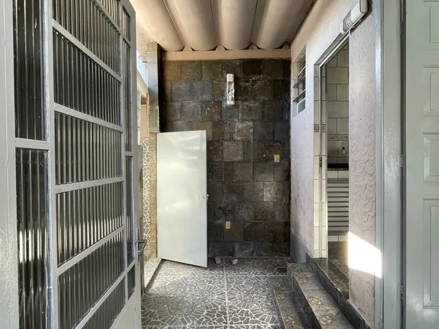 Casa 1 quarto e 1 banheiro, à venda, no bairro Bento Ribeiro em Rio de Janeiro