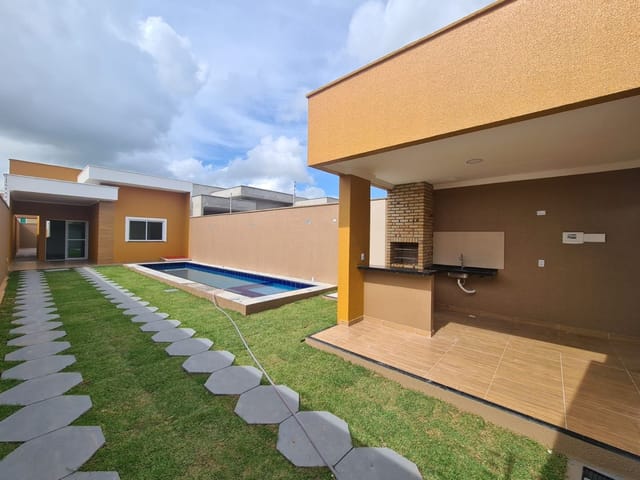 Casa com 253m² 3 quartos e 2 banheiros, à venda, no bairro Lagoinha em Paraipaba