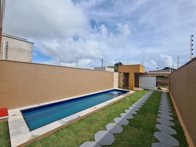 Casa com 253m² 3 quartos e 2 banheiros, à venda, no bairro Lagoinha em Paraipaba