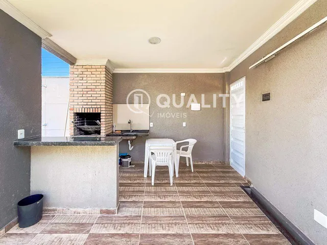 Casa com 253m² 3 quartos e 2 banheiros, à venda, no bairro Lagoinha em Paraipaba