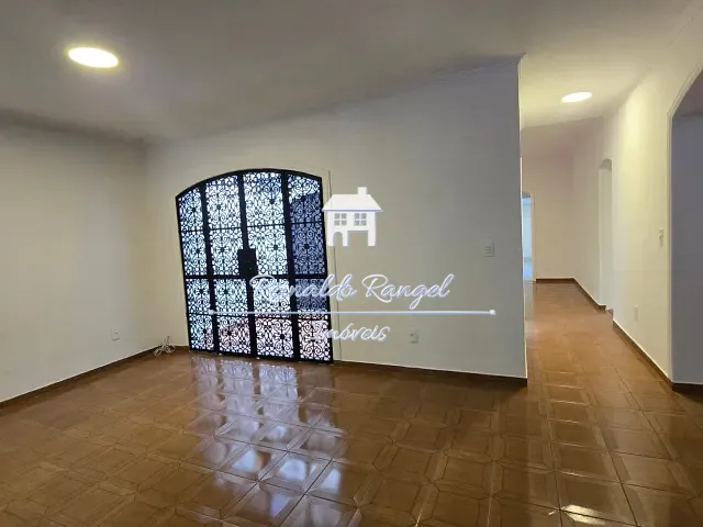 Casa 4 quartos e 4 banheiros, à venda ou para alugar, no bairro Condomínio Portal de Itu em Itu