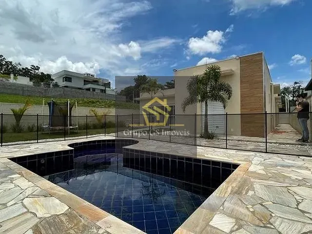Casa com 680m² 4 quartos e 5 banheiros, à venda, no bairro Observatório em Vinhedo