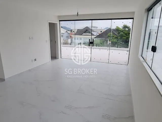 Casa com 245m² 3 quartos e 5 banheiros, à venda, no bairro Recreio dos Bandeirantes em Rio de Janeiro