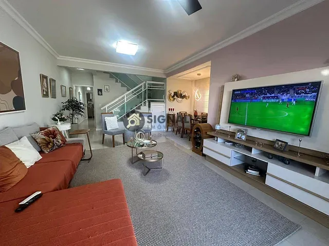 Casa com 225m² 5 quartos e 2 banheiros, à venda, no bairro Portinho em Cabo Frio