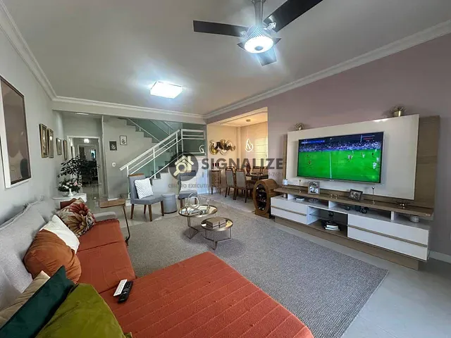 Casa com 225m² 5 quartos e 2 banheiros, à venda, no bairro Portinho em Cabo Frio