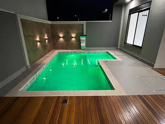 Casa com 300m² 3 quartos e 4 banheiros, à venda, no bairro Loteamento Residencial Portal do Lago em Cambé