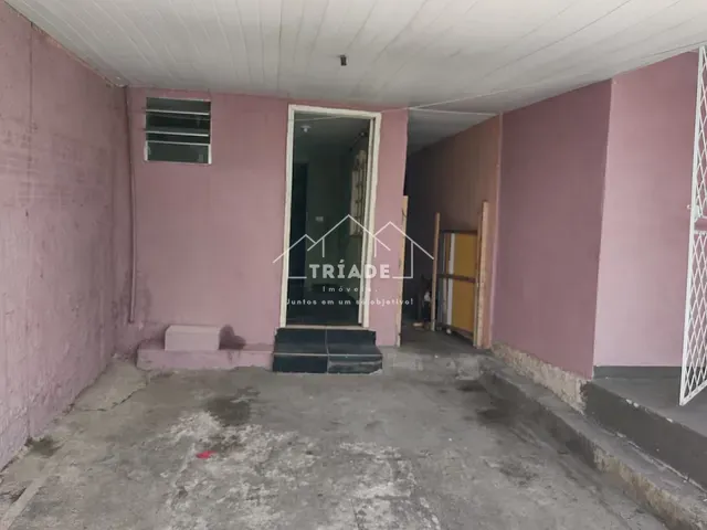 Casa com 211m² 3 quartos e 2 banheiros, à venda, no bairro Costeira em Araucária