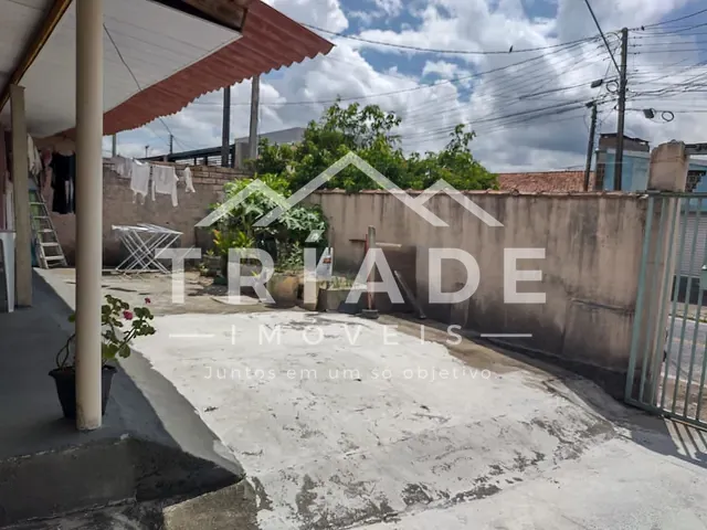 Casa com 211m² 3 quartos e 2 banheiros, à venda, no bairro Costeira em Araucária
