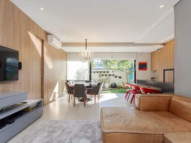 Casa com 210m² 3 quartos e 3 banheiros, à venda, no bairro Bom Retiro em Curitiba