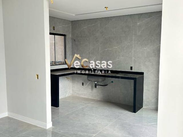 Casa com 180m² 3 quartos e 1 banheiro, à venda, no bairro Recreio em Rio das Ostras
