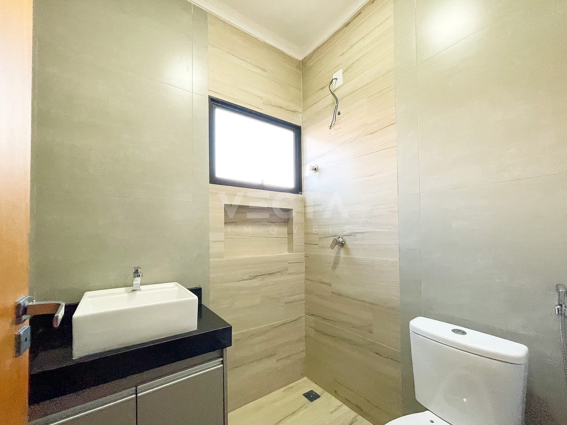 Casa à venda com 2 quartos, 55m² - Foto 13