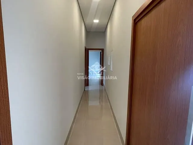 Casa com 338m², à venda, no bairro Condomínio Aquarela dos Poemas em Sinop