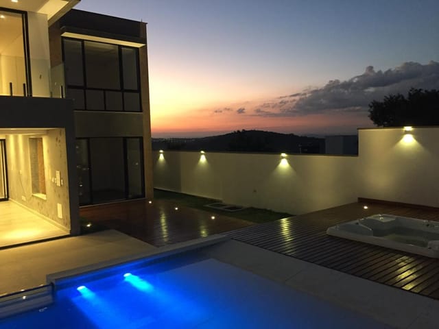 Casa com 600m² 4 quartos e 6 banheiros, à venda, no bairro Spina Ville II em Juiz de Fora