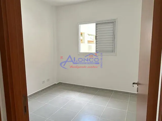 Casa 2 quartos e 1 banheiro, à venda, no bairro Jardim Nova Esperança em Jacareí