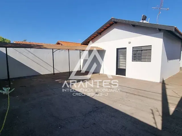 Casa 2 quartos e 1 banheiro, para alugar, no bairro Residencial Ide Daher em Barretos