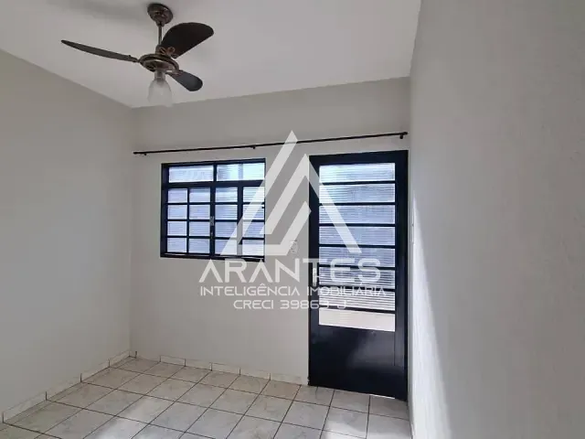 Casa 2 quartos e 1 banheiro, para alugar, no bairro Residencial Ide Daher em Barretos