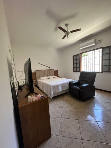 Casa com 310m² 3 quartos e 2 banheiros, à venda ou para alugar, no bairro Horto Municipal em Campos dos Goytacazes