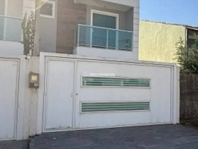 Casa com 75m² 3 quartos e 2 banheiros, para alugar, no bairro Parque Alphaville II em Campos dos Goytacazes